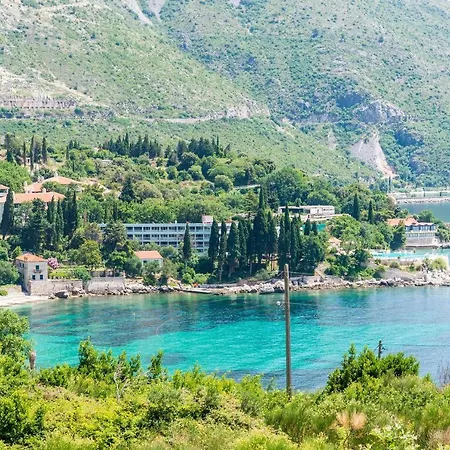 Sandito-double With Terrace And Sea View Mlini